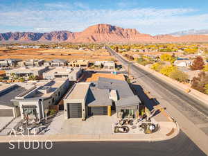 Drone / aerial view featuring a mountain view