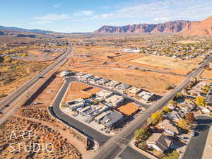 Aerial view with a mountain view