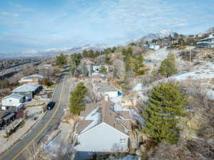 Birds eye view of property with a mountain view