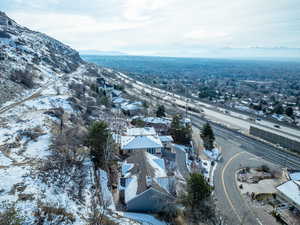 Snowy aerial view with a mountain view