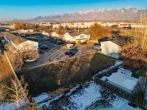 Drone / aerial view featuring a mountain view