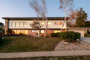 View of front of house featuring a garage