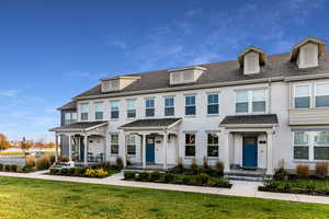 View of front of home featuring a front yard