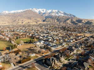 View of mountain feature