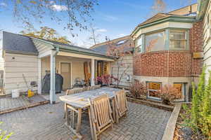 View of patio / terrace with area for grilling