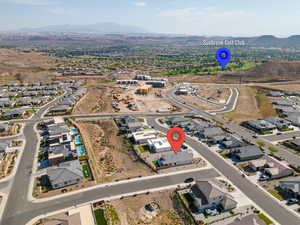 Bird's eye view featuring a mountain view