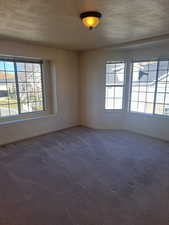 Primary bedroom with lots of light, separate tub/shower and walk in closet.