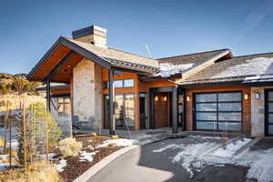 View of front of house featuring a garage