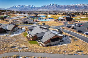 Bird's eye view with a mountain view