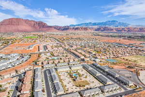 Bird's eye view with a mountain view