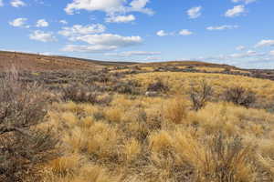 View of mountain feature