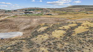 Aerial view with a mountain view