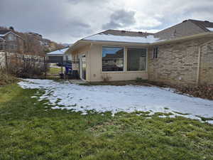 Picture of backyard and 3 car garage