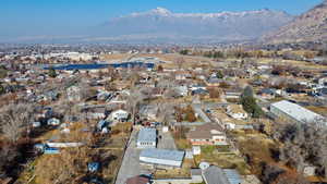 Aerial view with a mountain view