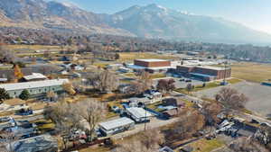 Aerial view with a mountain view