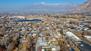 Drone / aerial view featuring a mountain view