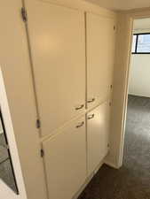 Interior details with carpet flooring