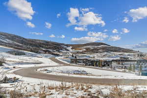 View of mountain feature