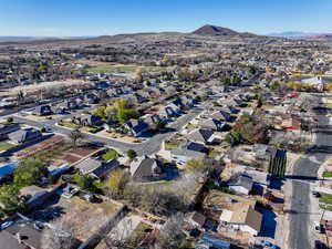 Bird's eye view with a mountain view