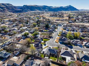 Drone / aerial view featuring a mountain view