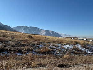 View of mountain feature