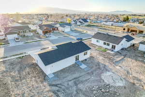 Aerial view with a mountain view