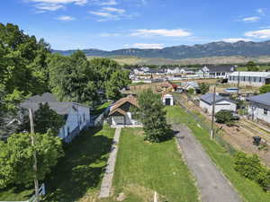 Bird's eye view with a mountain view