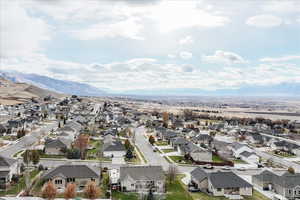 Bird's eye view featuring a mountain view