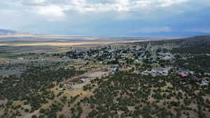 Drone / aerial view featuring a mountain view