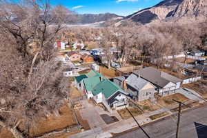 Bird's eye view with a mountain view