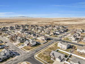 Bird's eye view featuring a mountain view