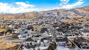 Bird's eye view featuring a mountain view