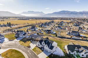 Bird's eye view featuring a mountain view