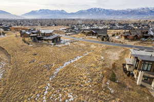 Bird's eye view featuring a mountain view