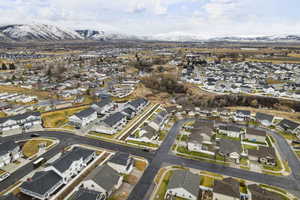 Aerial view with a mountain view