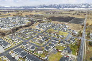 Bird's eye view featuring a mountain view