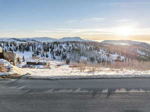 View of mountain feature