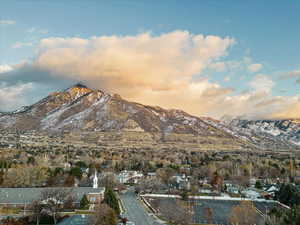 View of mountain feature