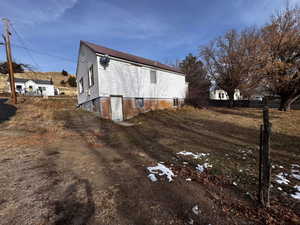 View of home's exterior