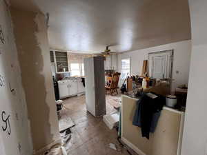 Miscellaneous room with ceiling fan