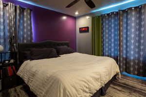 Bedroom with ceiling fan