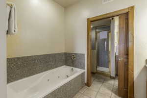 Photo 5 of 840  BIGLER LN #201