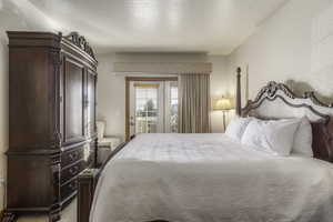 Photo 4 of 840  BIGLER LN #201