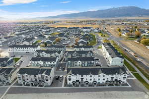 Bird's eye view with a mountain view