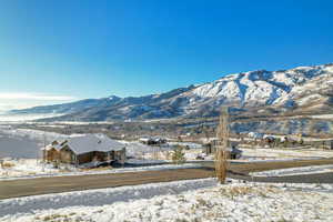 View of mountain feature