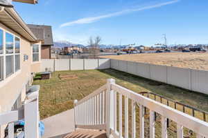 View of yard featuring a mountain view