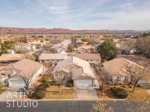 Drone / aerial view featuring a mountain view