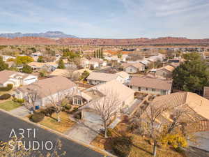 Drone / aerial view featuring a mountain view