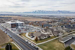 Bird's eye view featuring a mountain view