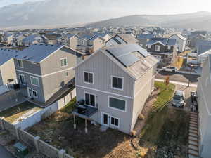 Bird's eye view featuring a mountain view